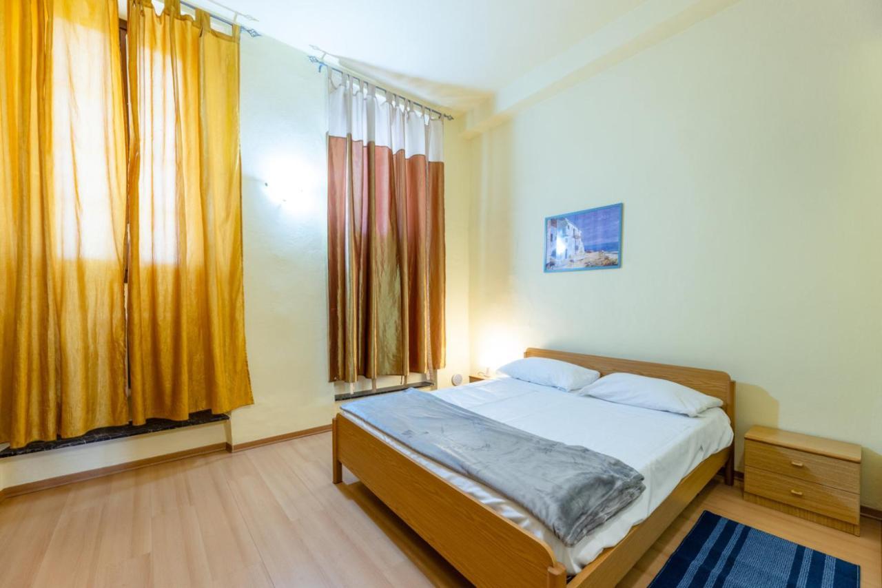 Aosta Centre Apartments - Porta Pretoria 56 Eksteriør billede