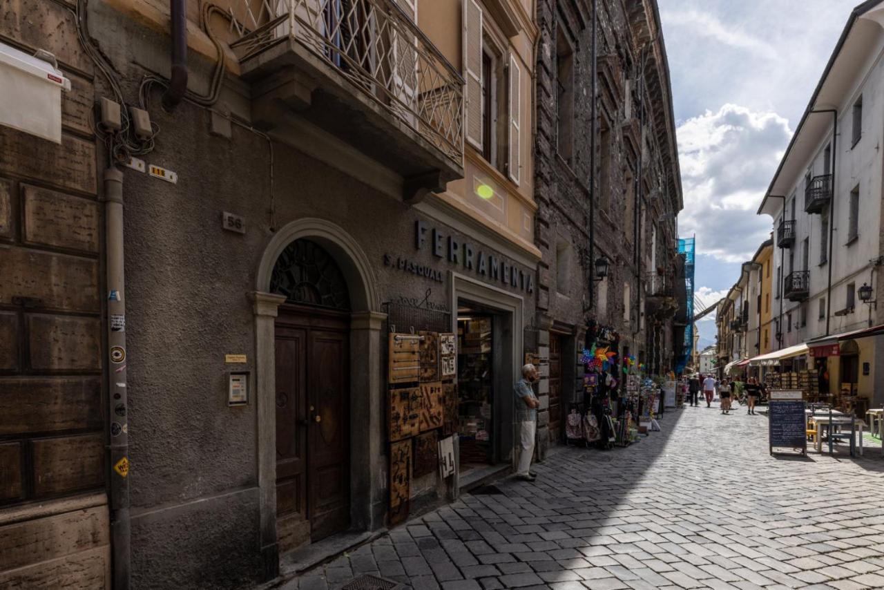 Aosta Centre Apartments - Porta Pretoria 56 Eksteriør billede